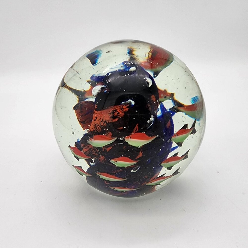 Large Sea Life Aquarium Glass Paperweight 5.5"